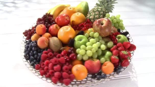 Forgó tál gyümölcs - Felvétel, videó