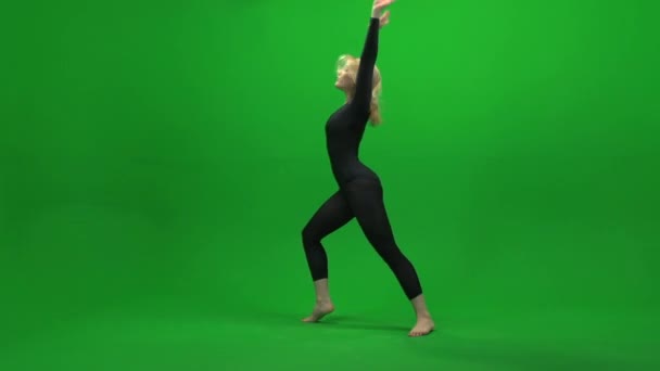 Yeşil ekran karşı dans kadın - Video, Çekim
