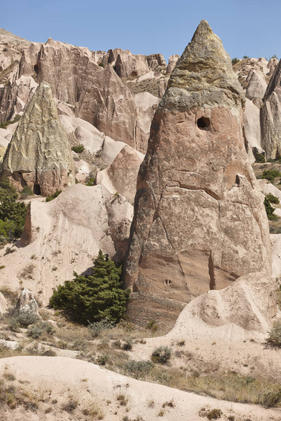 Picturesque rock formation in Cappadocia. Rose valley. Goreme, Turkey - Foto, immagini