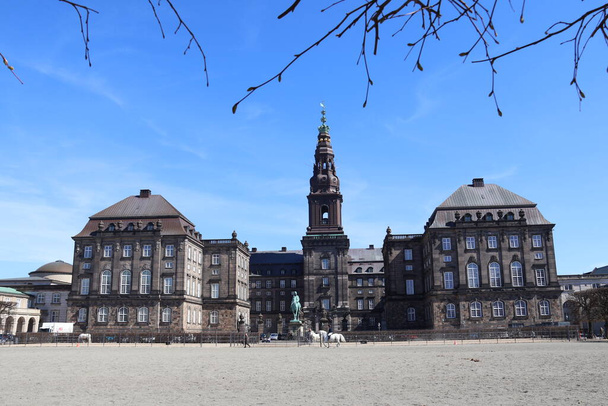 Кристиансборг в Копенгагене в Дании - Фото, изображение