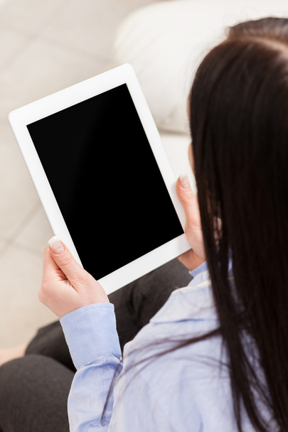 Closeup of woman with tablet - Zdjęcie, obraz