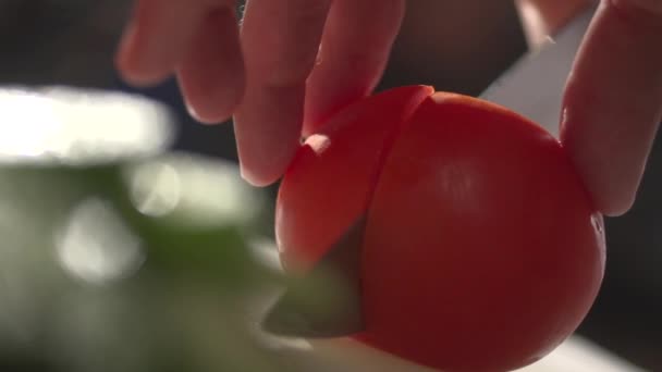Cut thin slices of pepper - Video, Çekim
