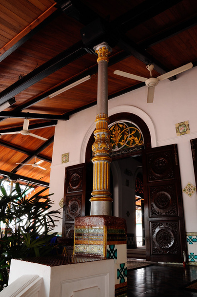 Sütun ayrıntı Tranquerah cami veya mescit Tengkera içinde Malacca, Malaysia - Fotoğraf, Görsel