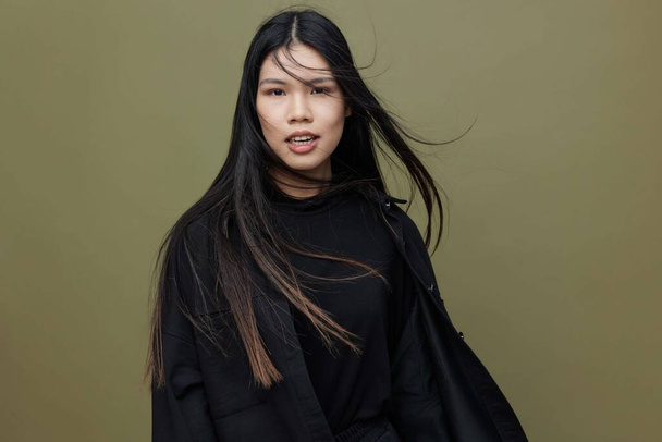 Femme cheveux noir fille japonaise mode modèle mignon cheveux long portrait glamour cosmétique attrayant coréen beauté féminité salon belle asiatique cheveux visage élégance - Photo, image