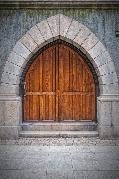Деревянные арочные двери
 - Фото, изображение