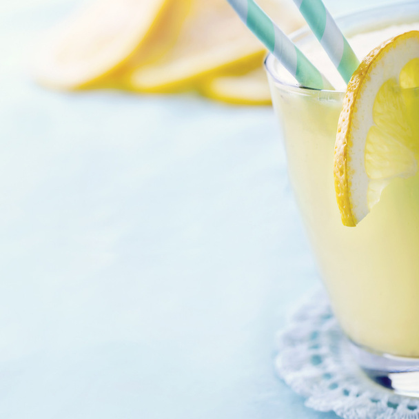 bardak limon suyu - Fotoğraf, Görsel