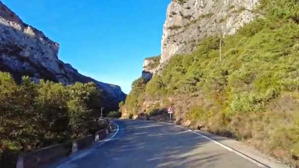 Conduire à travers la vallée de Roncal, Valle de Roncal en Navarre, Navarre en Espagne, Europe - Séquence, vidéo