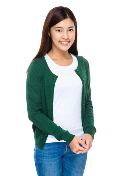 Mujer asiática en suéter verde
 - Foto, Imagen