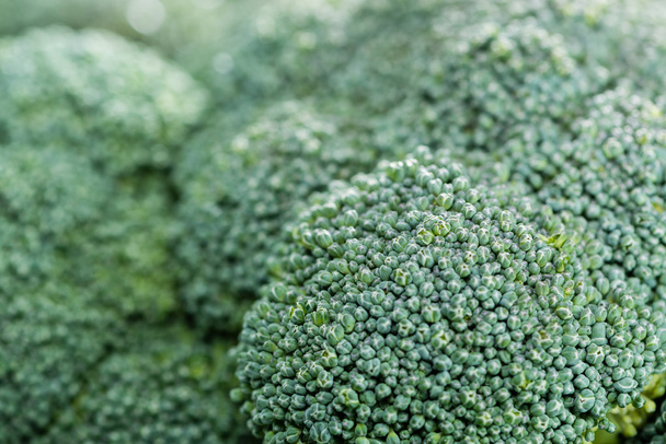 Portion of Raw Broccoli - Foto, immagini