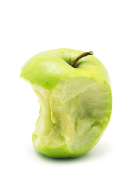 harapott zöld alma elszigetelt fehér háttér - Fotó, kép