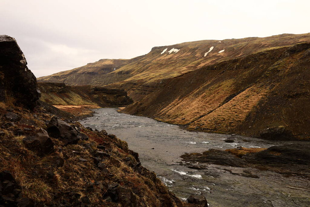 アイスランドのベストウランド地方の山を見る - 写真・画像