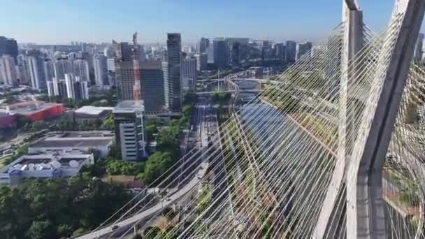 Cable Bridge At Sao Paulo In So Paulo Brazil. Most Cityscape. Dopravní cesta. Takže Paulo Brazil. Městská krajina. Kabelový most v Sao Paulo v tak Paulo Brazílie. - Záběry, video