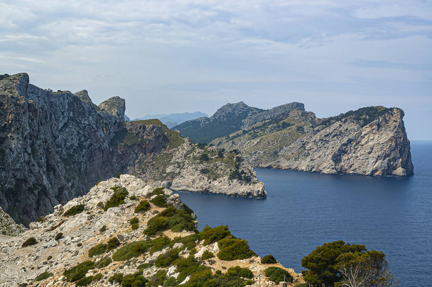Näkymä Välimerelle Baleaarien Mallorcan saaren kallioilta - Valokuva, kuva