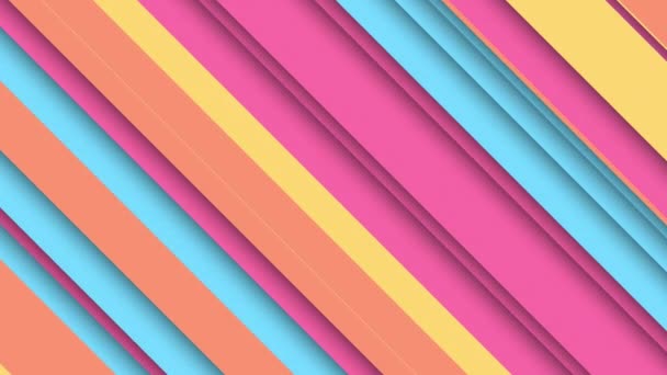 Trendy kleurrijke gestreepte patroon achtergrond met zachtjes bewegende diagonale strepen in levendige heldere kleurtonen. Deze eenvoudige abstracte beweging achtergrond animatie is 4K en een naadloze lus. - Video