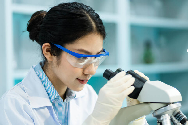 women working in the laboratory - Photo, Image
