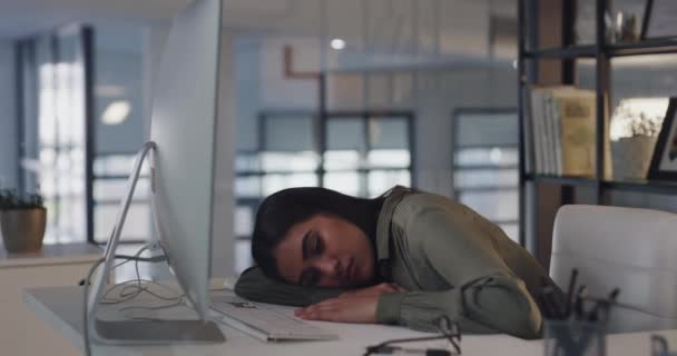 Computer, sleeping and business woman tired of working late on project, corporate report or online data analysis. Nap, sleep and company agent exhausted from office workload, burnout or night fatigue. - Footage, Video