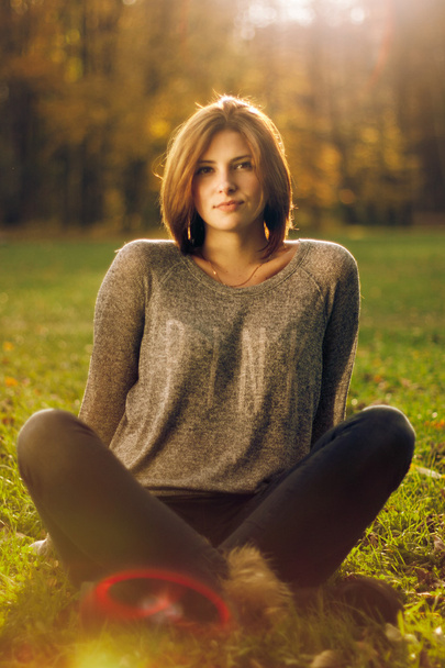 Portrait of young beautiful woman - Fotografie, Obrázek