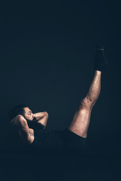 Man in Workout with Hands - Φωτογραφία, εικόνα