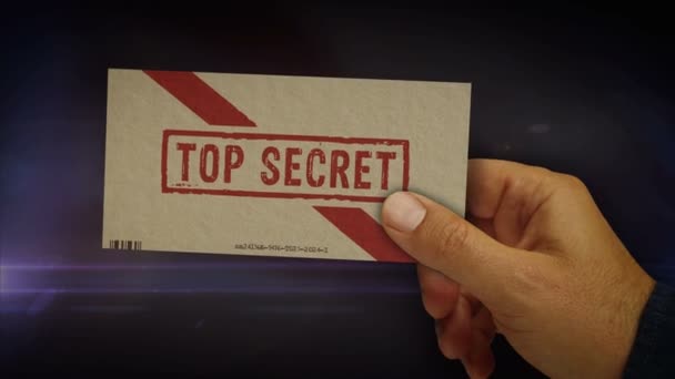 Szigorúan titkos doboz a kezében. Bizalmas dokumentumok Kartondoboz absztrakt koncepció 3d. - Felvétel, videó