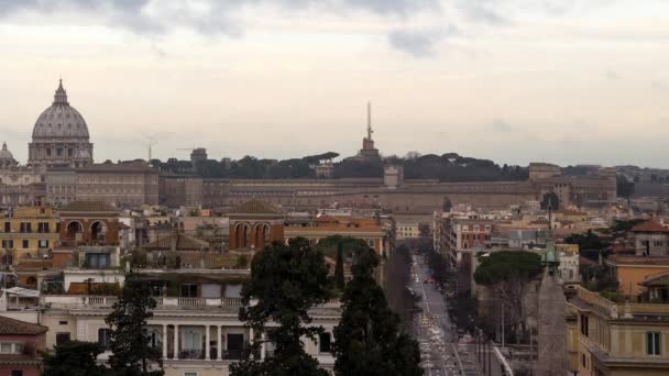 Svítání nad Řím. Via del Corso - Záběry, video