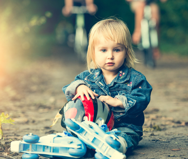 little girl on roller skates - Fotó, kép
