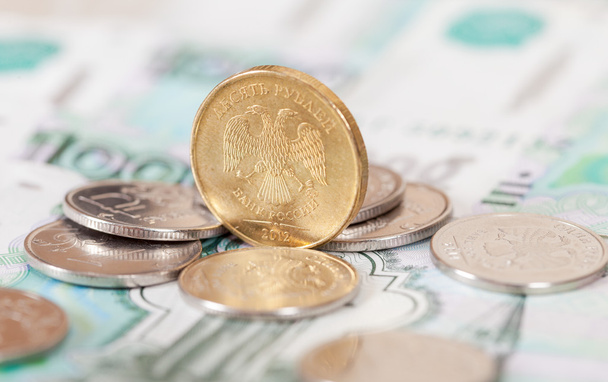 Russische roebels munten en bankbiljetten close-up - Foto, afbeelding