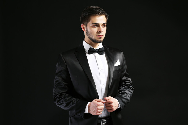 Elegant man in suit - Fotoğraf, Görsel