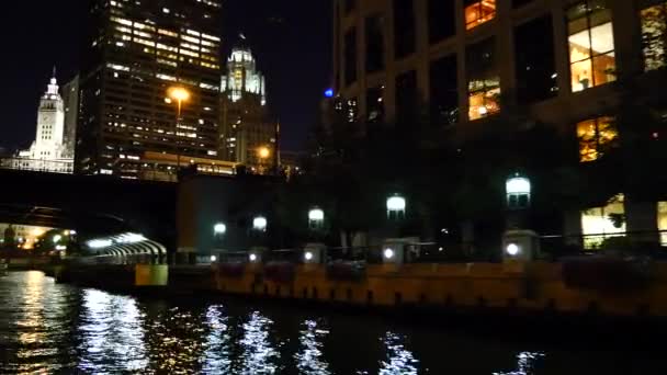 The Chicago River , Great Lakes - Felvétel, videó