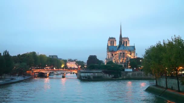 A párizsi Notre Dame de Paris cathedral - Felvétel, videó