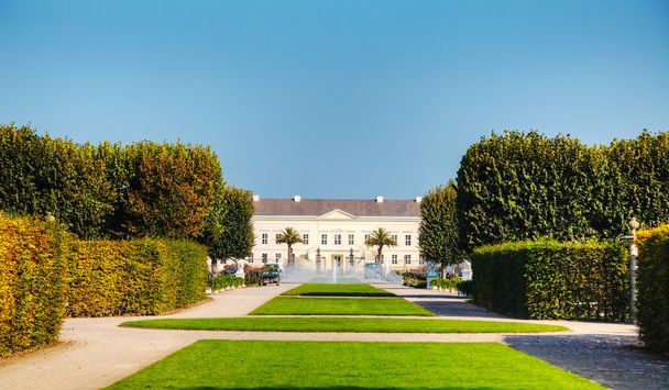 ハノーファーのヘレンハウゼン王宮庭園 - 写真・画像