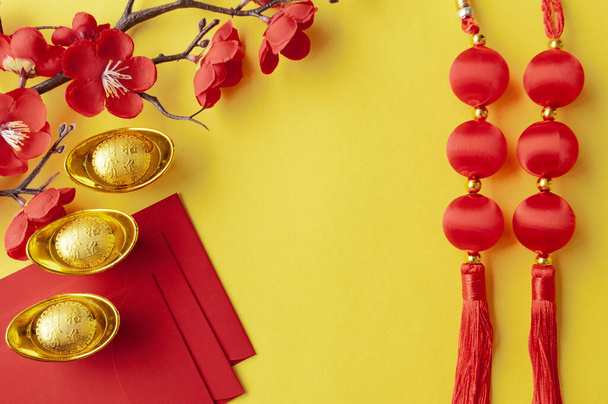 Вид сверху на китайское новогоднее оформление с удобным местом для текста или пожеланий. Китайский Новый год - Фото, изображение