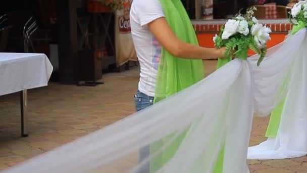 花でカラフルな結婚式のアーチ - 映像、動画