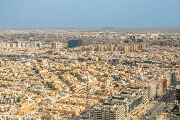 リヤド市,アルリヤド,サウジアラビアの住宅街の空中パノラマ - 写真・画像
