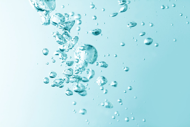 Água limpa com bolhas
 - Foto, Imagem