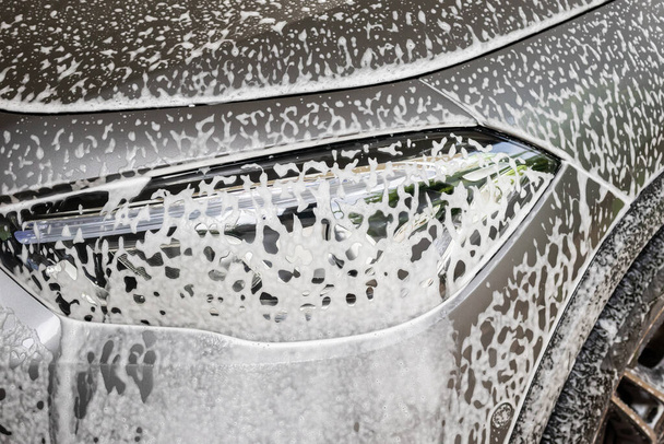 limpeza do carro e lavagem com sabão de espuma - Foto, Imagem