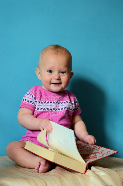 μωρό ανάγνωση - Φωτογραφία, εικόνα