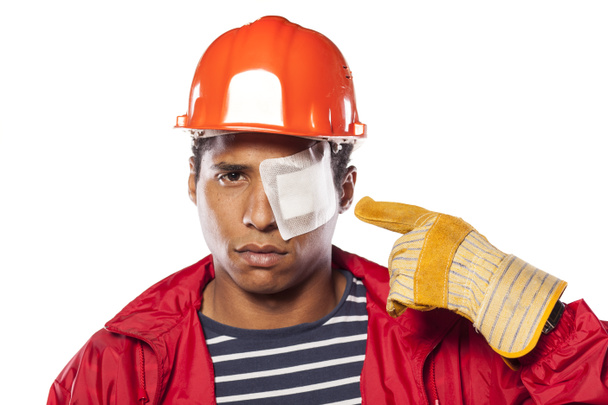 Worker with injured eye - Photo, Image