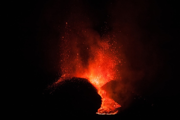 Mount Etna Eruption and lava flow - Foto, Imagem