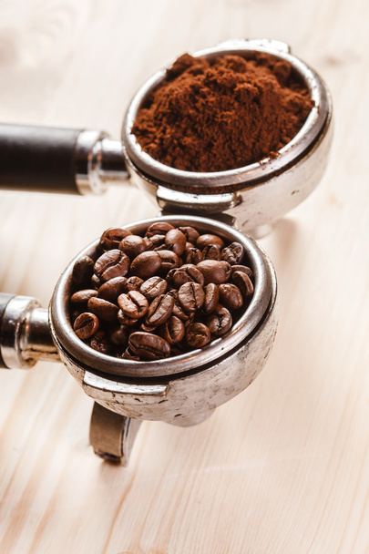 Coffee handle with beans - Valokuva, kuva