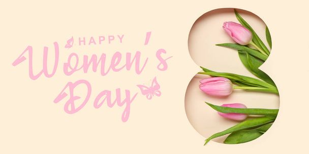 Kansainvälisen naistenpäivän lippu, jossa kuva 8 ja kauniit tulppaanit beige taustalla - Valokuva, kuva
