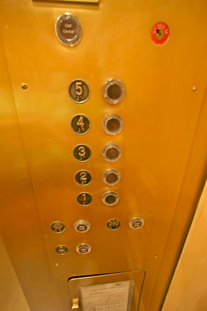 Boutons d'ascenseur
 - Photo, image