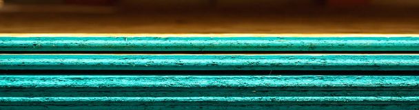Panorama view stack of Oriented Strand Board OSB multiplex ondervloer met tong en groef profiel passen snel bij elkaar in huis verbetering winkel, Dallas, TX, stapelplaat materiaal spaanplaat. Verenigde Staten - Foto, afbeelding