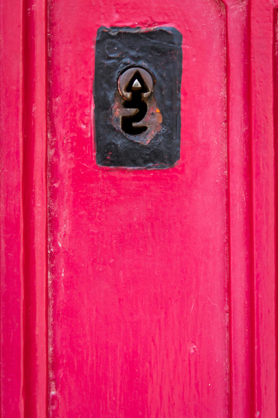 マルタの家の玄関のドアをノッカー - 写真・画像