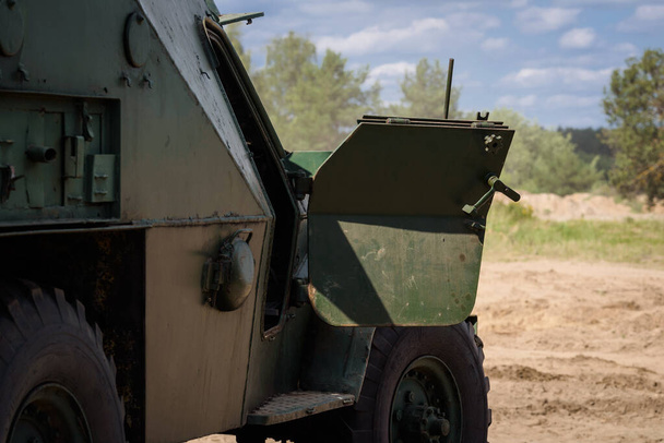 MILITARIO - Transportador blindado de ruedas de construcción soviética - Foto, Imagen