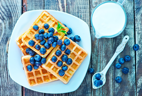 Waffle with blueberry on the plate - Zdjęcie, obraz