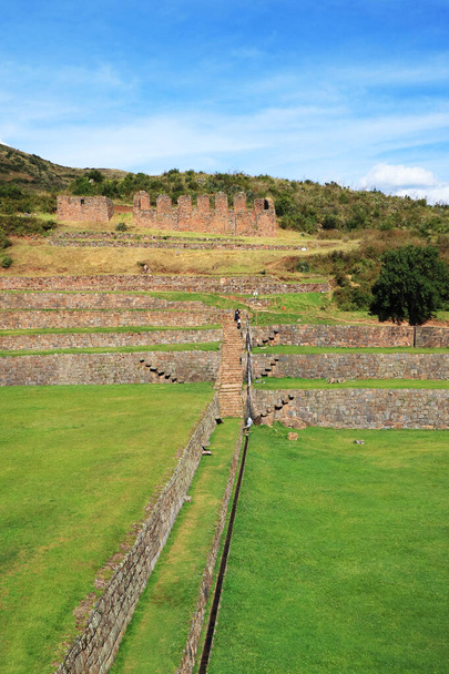 Complejo Arqueológico de Tipon, un Destacable Monumento Histórico de Ingeniería Civil en el Valle Sagrado del Inca, región del Cusco, Perú, América del Sur - Foto, Imagen