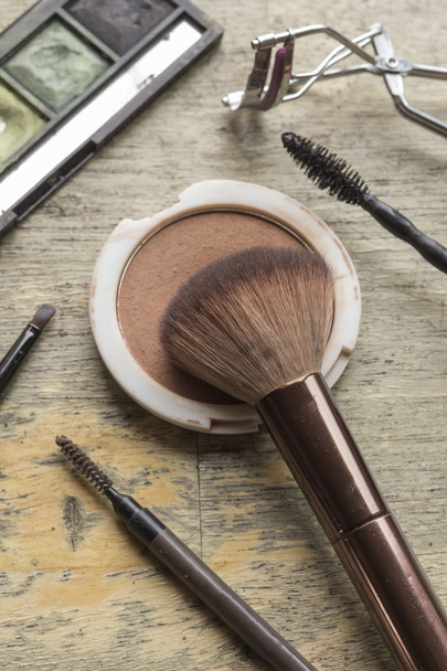 Kit de maquillage utilisé
 - Photo, image