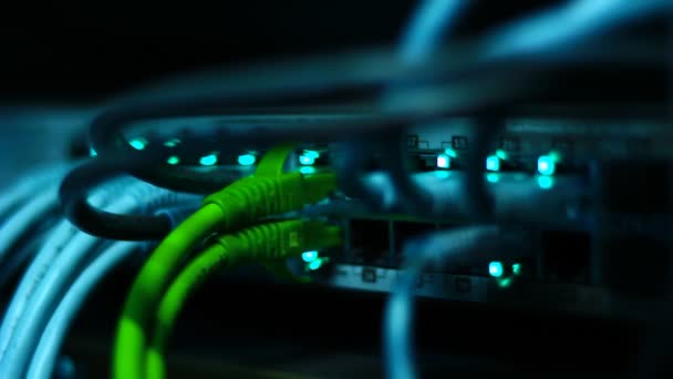 Cables en el servidor de red
 - Metraje, vídeo