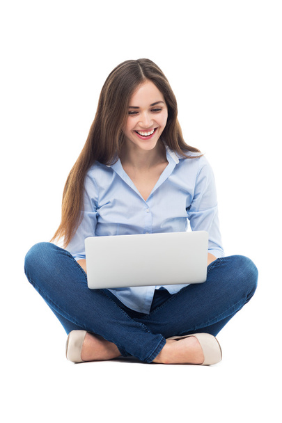 Young woman with laptop - Foto, immagini