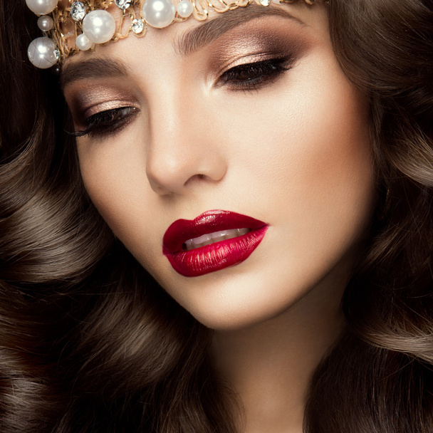 Beautiful young model with red lips  - Valokuva, kuva